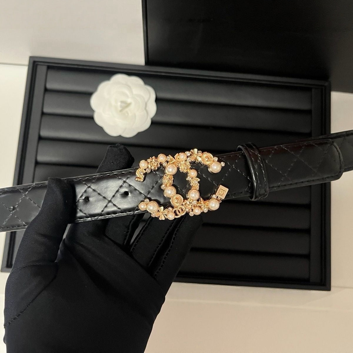 Pearl & Crystal Arc Buckle Belt | Black Quilted Leather