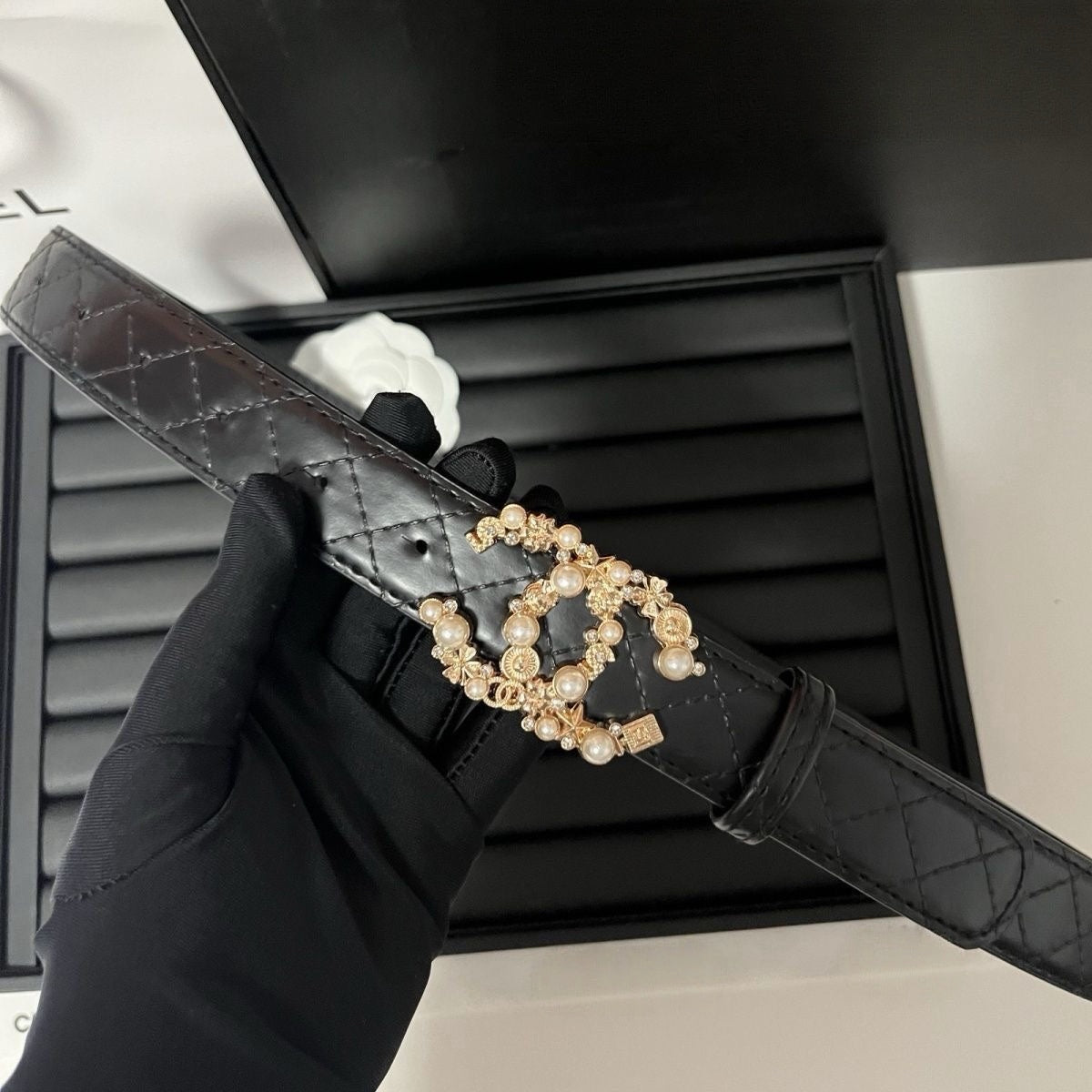 Pearl & Crystal Arc Buckle Belt | Black Quilted Leather