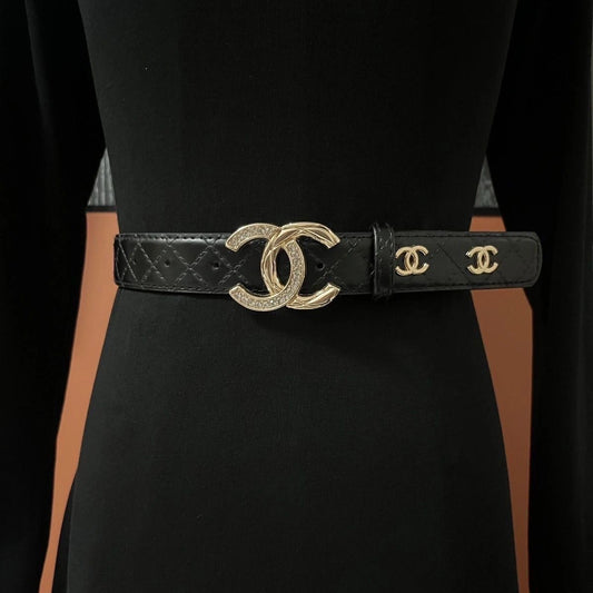 Double Arc Crystal Buckle Belt | Black Quilted Leather