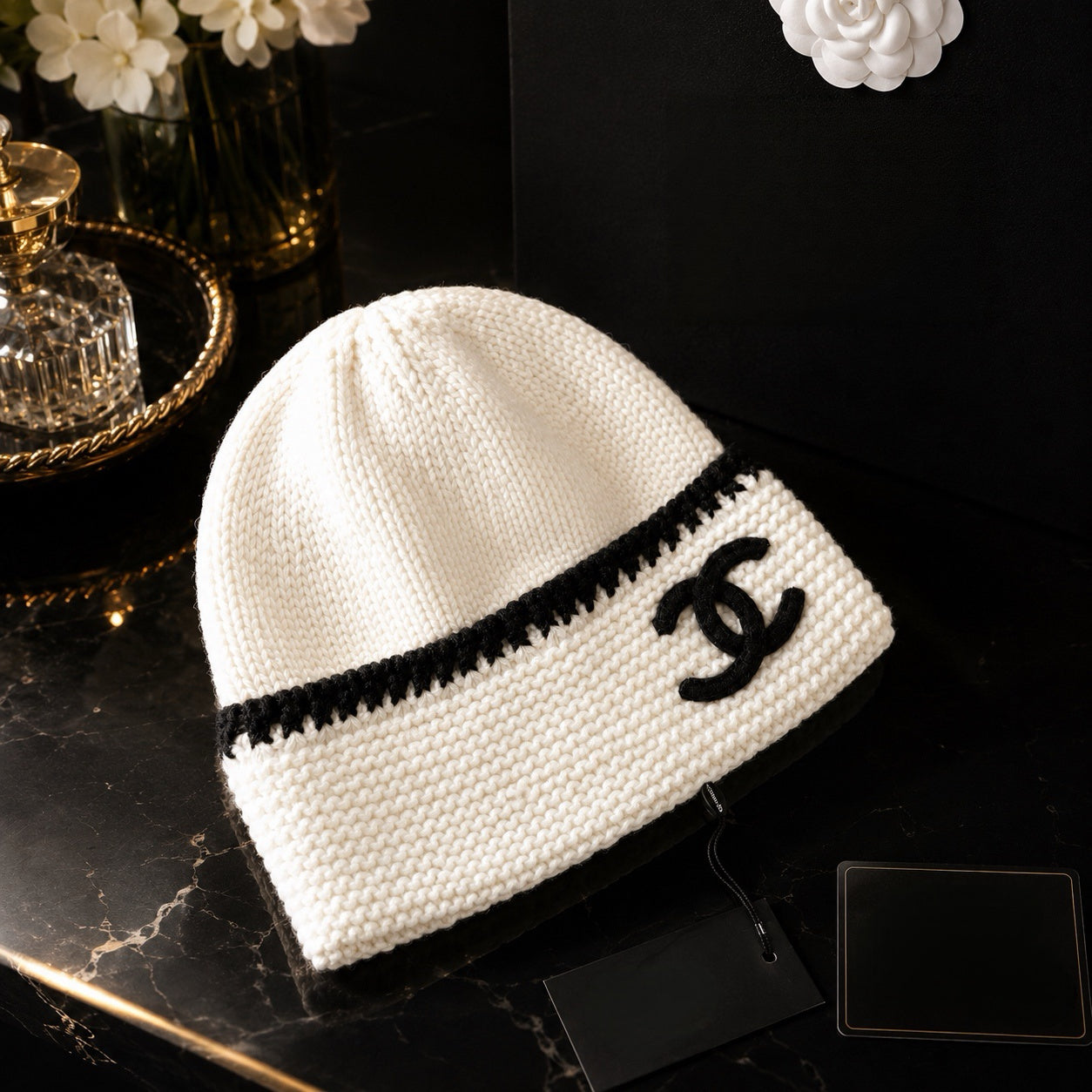 Women's Fashion Lined Beanie Knitted Hat Snow Cap